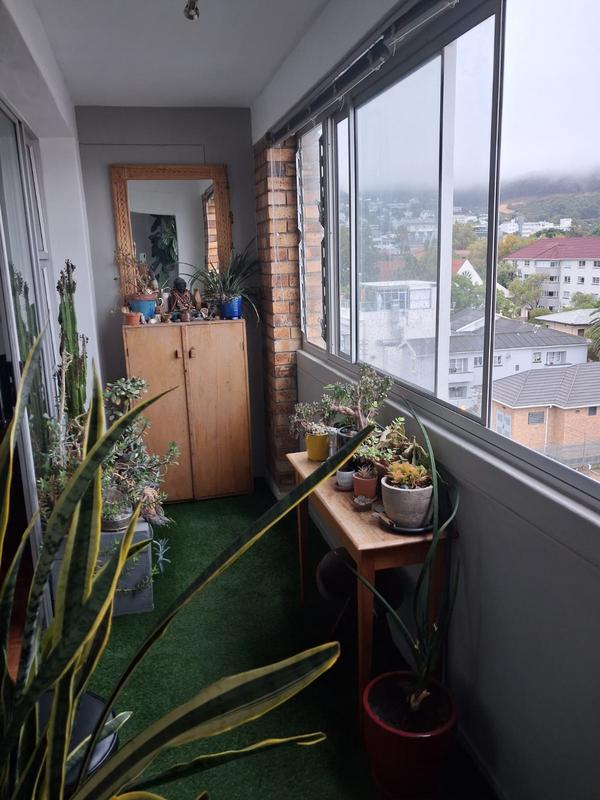 2 Bedroom Property for Sale in Gardens Western Cape